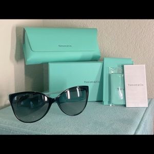 New never worn Tiffany & Co. Sunglasses